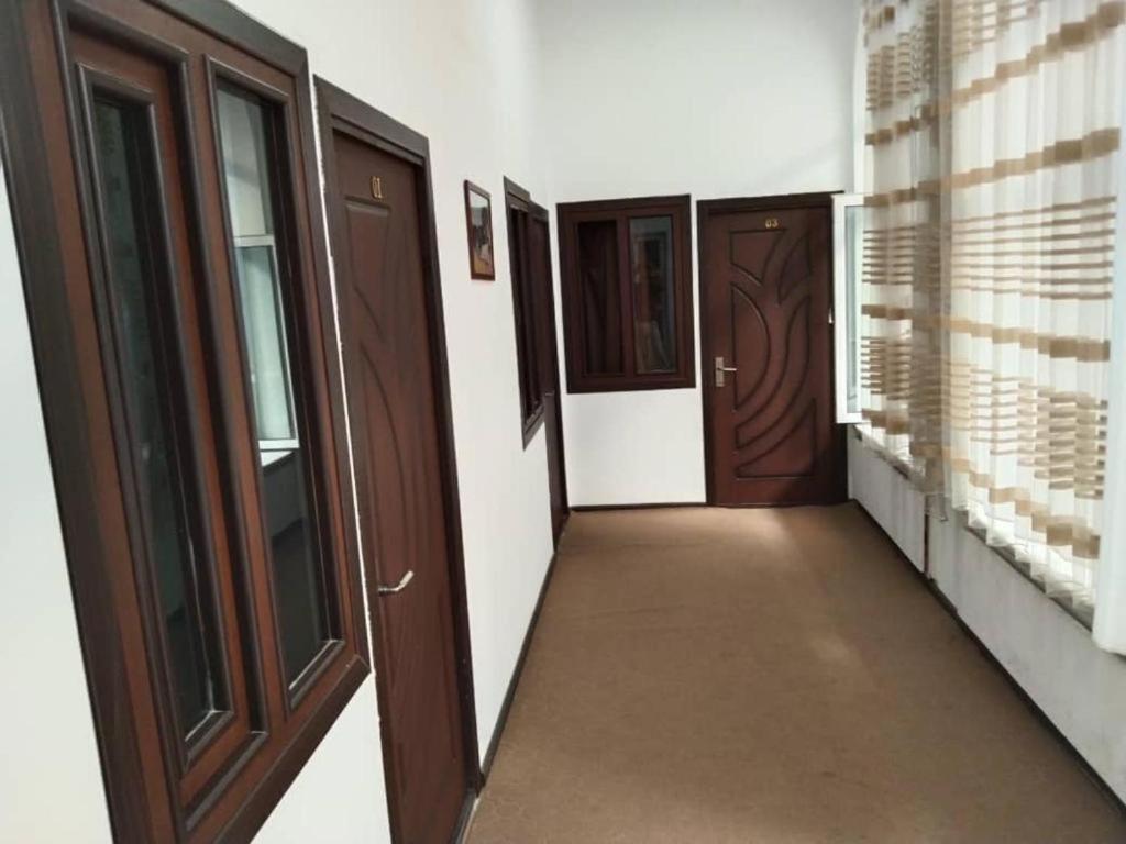 Kamal Hotel タシュケント エクステリア 写真
